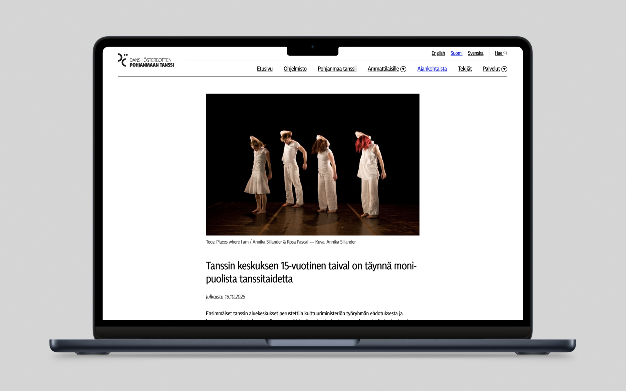 Kannettava tietokone, jonka ruudulla on auki Pohjanmaan tanssi ry:n verkkosivusto